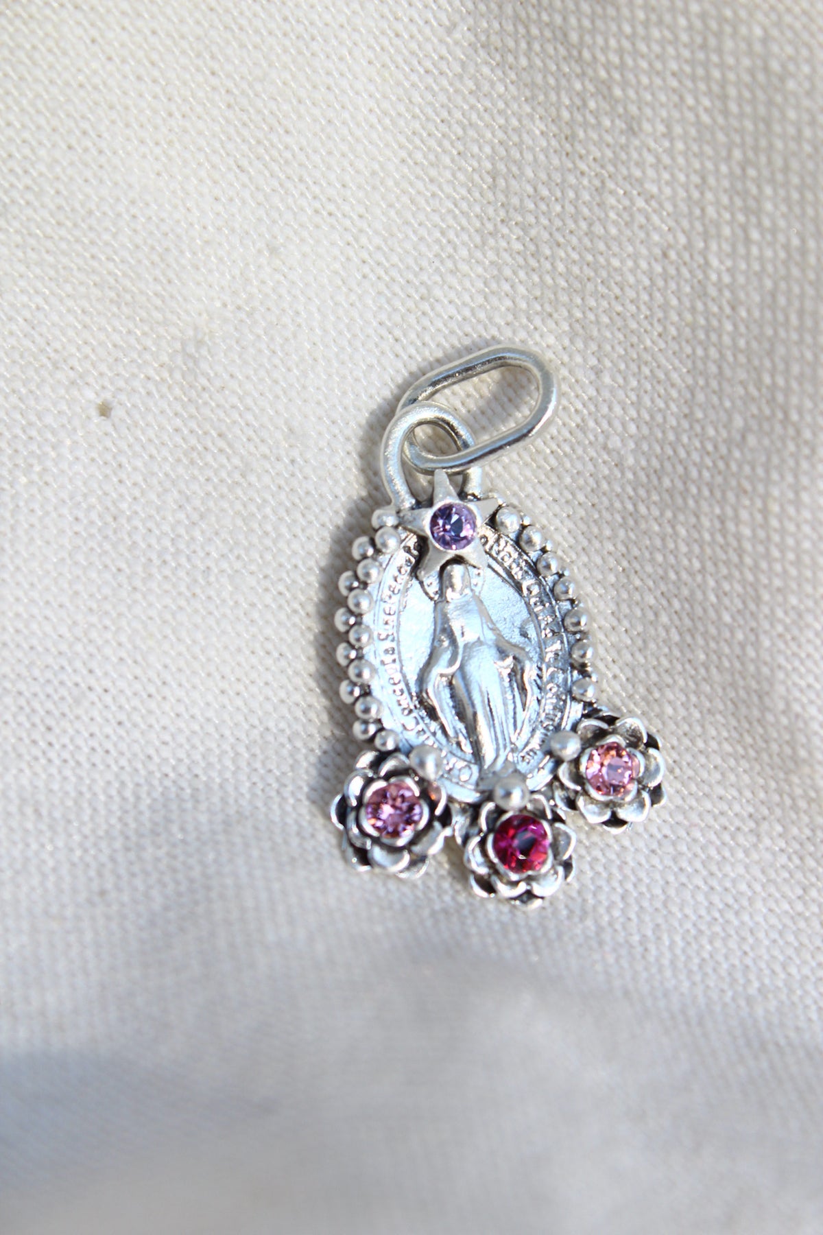 Collar Virgen de los milagros M #9