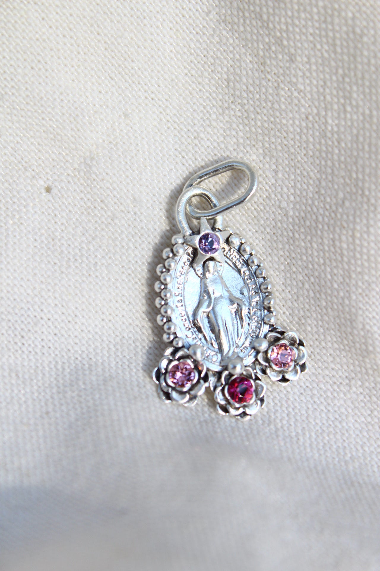 Collar Virgen de los milagros M #9