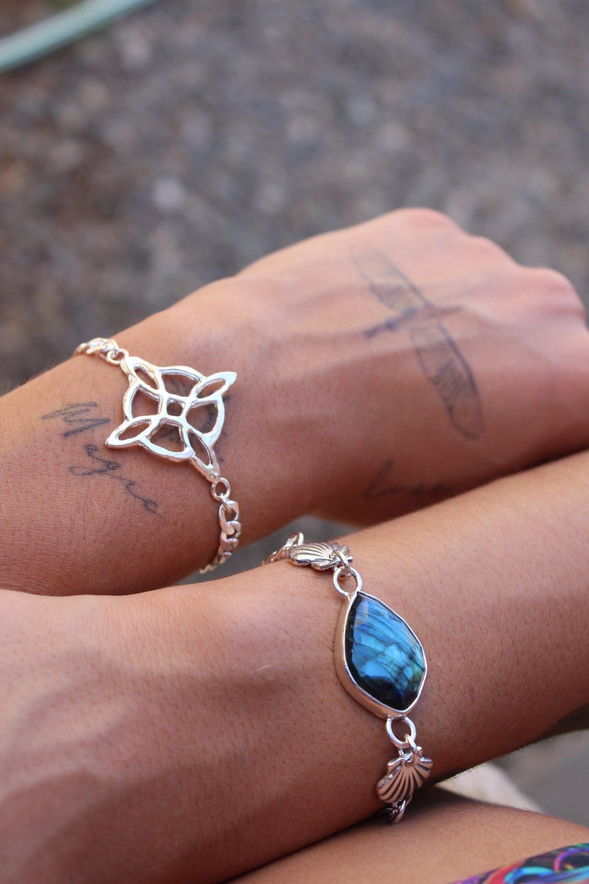 Pulsera nudo de bruja