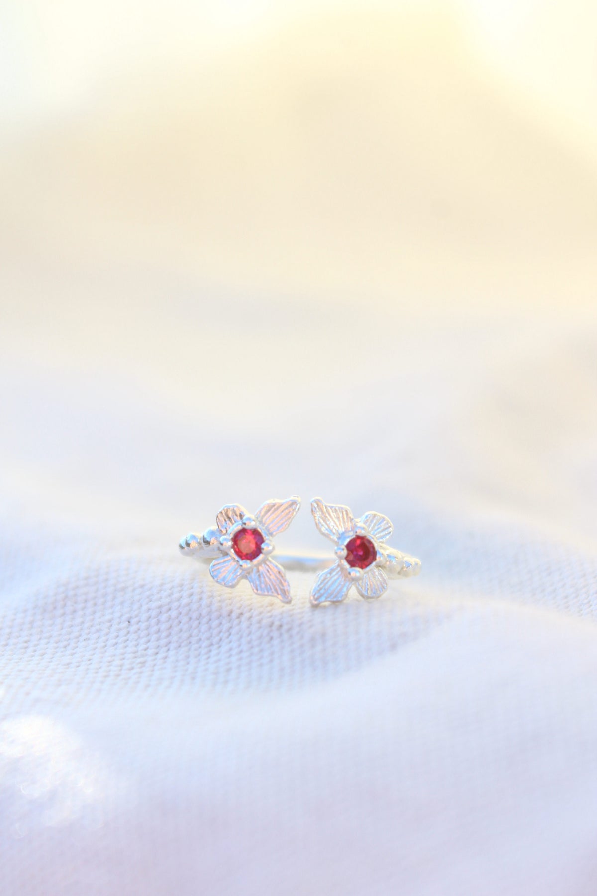 Anillo FILIPPA fucsia