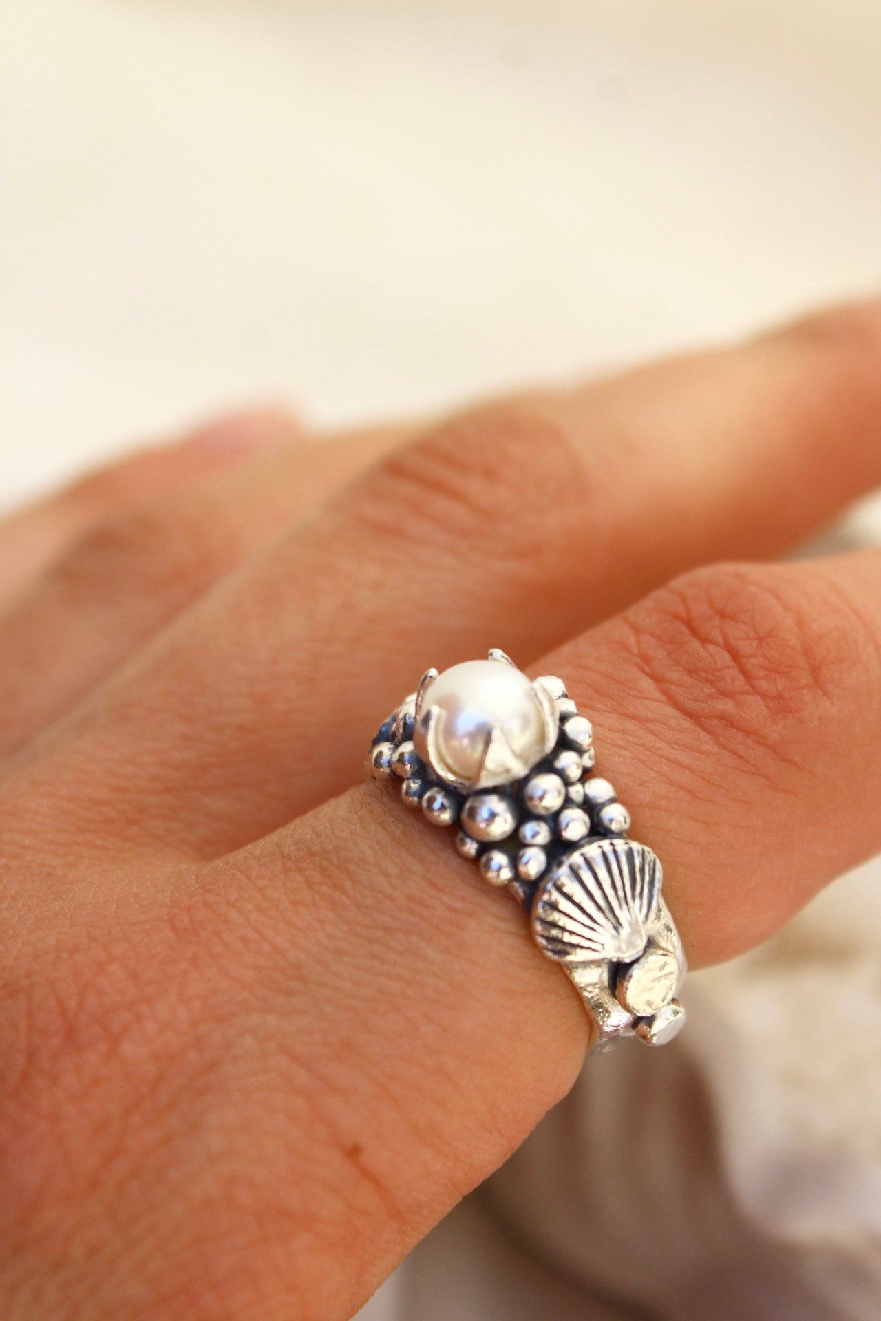 Anillo LA PERLA concha