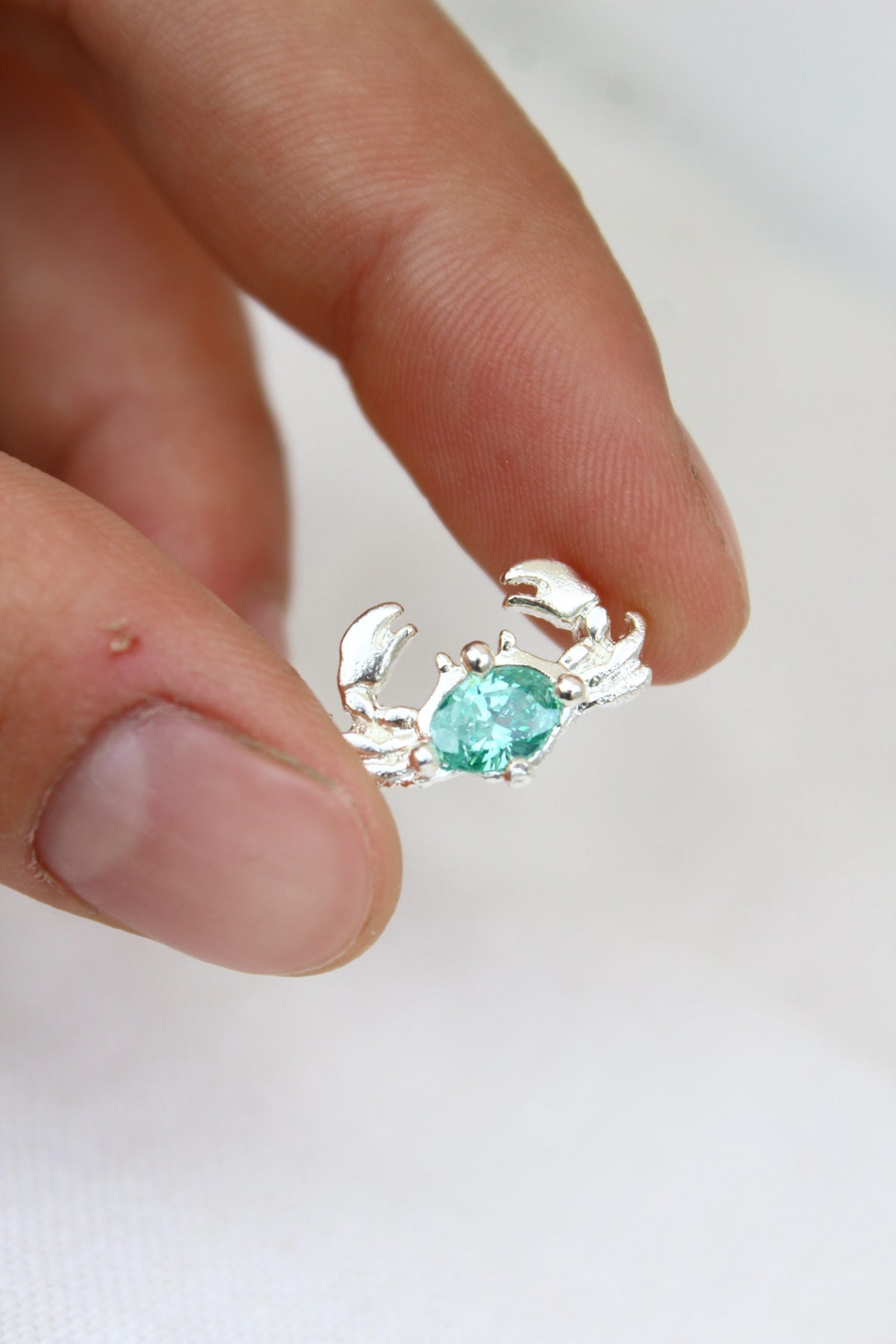 Collar crab oval mint