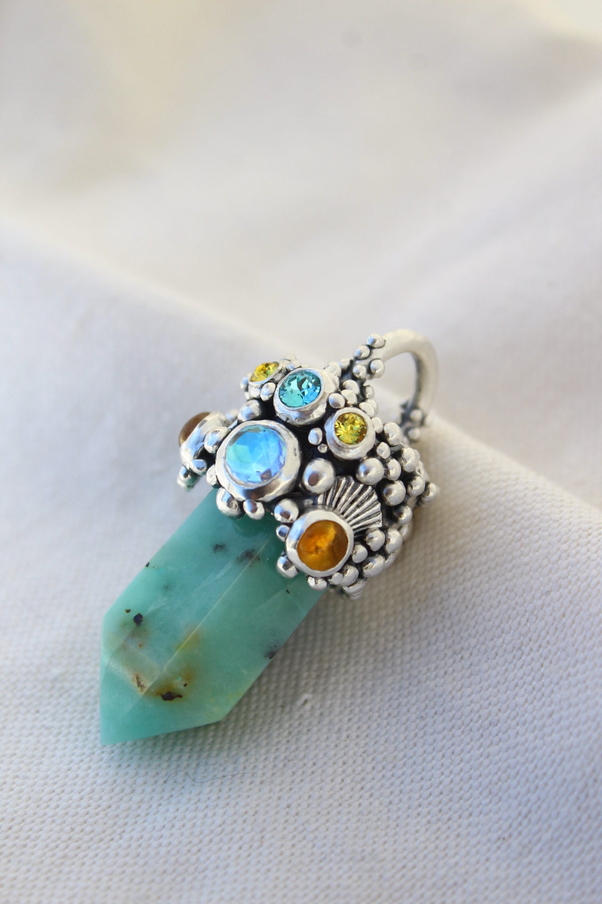 Amuleto crisoprasa citrinos y místico