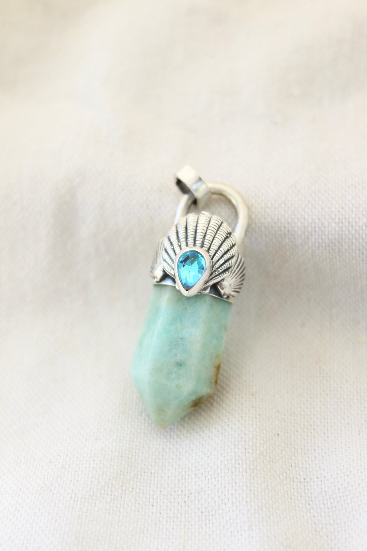 Amuleto concha mística crisoprasa