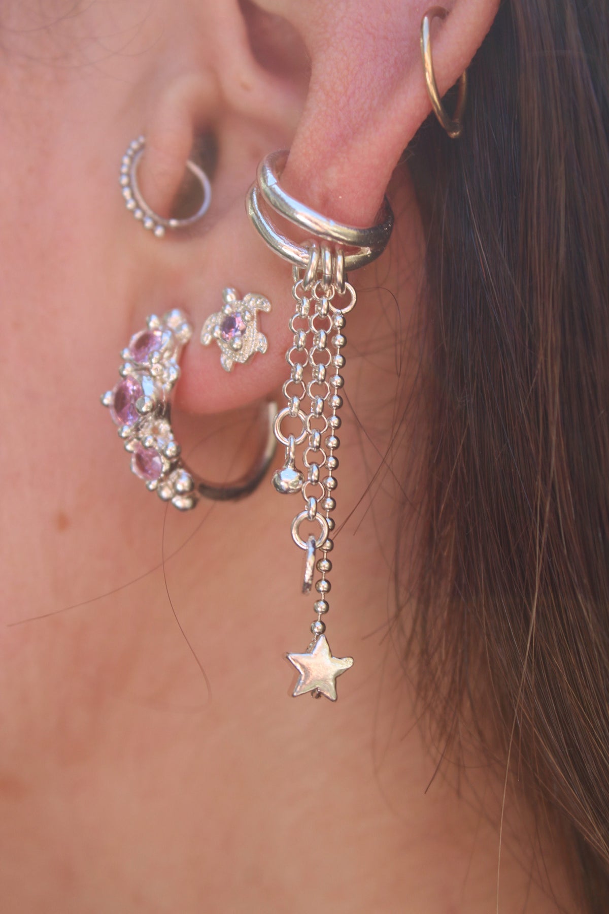 Aro Earcuff doble con cadenas