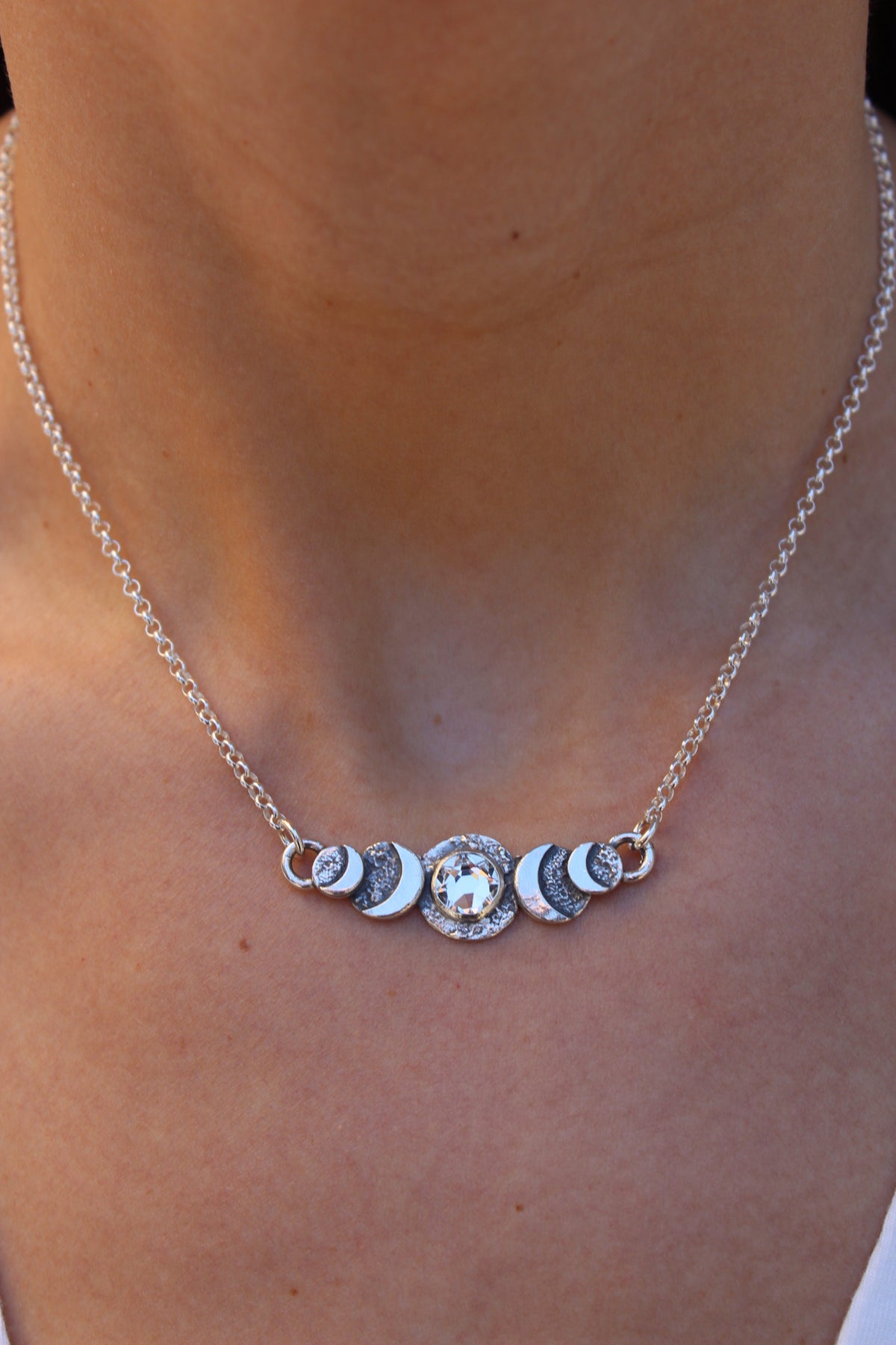 Collar ciclos “M” cristal Swaroski