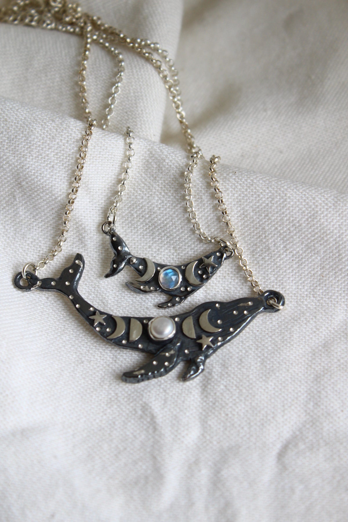 Collar Ballena petit noche estrellada piedra luna