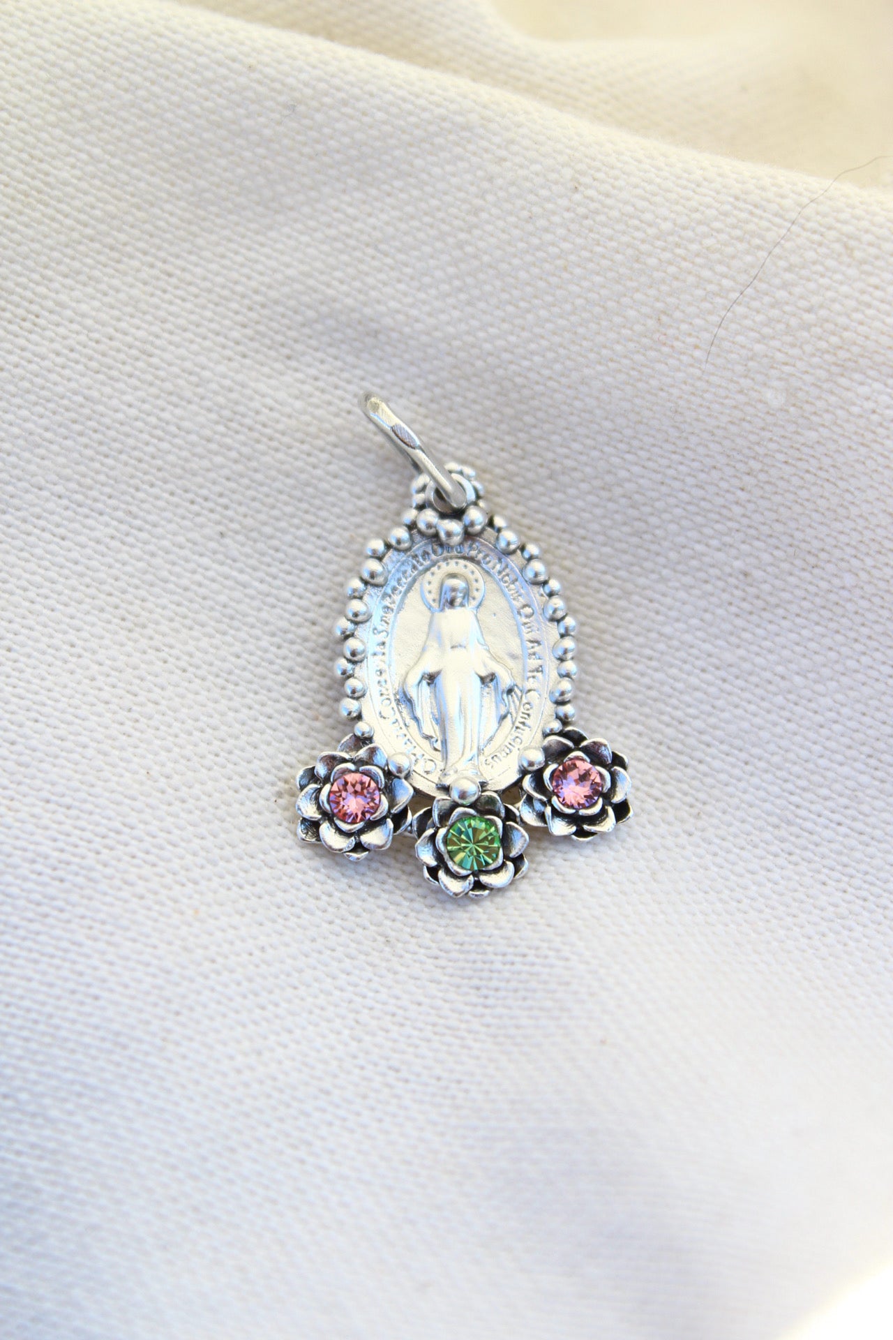 Collar Virgen de los milagros M #5