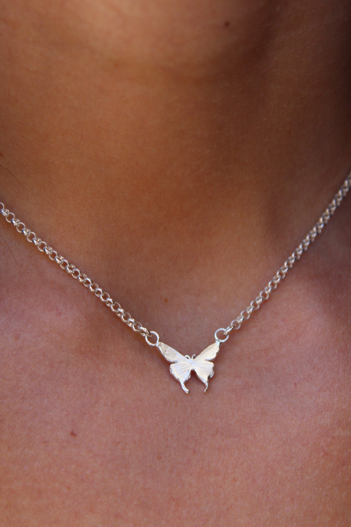 Collar mariposa xs