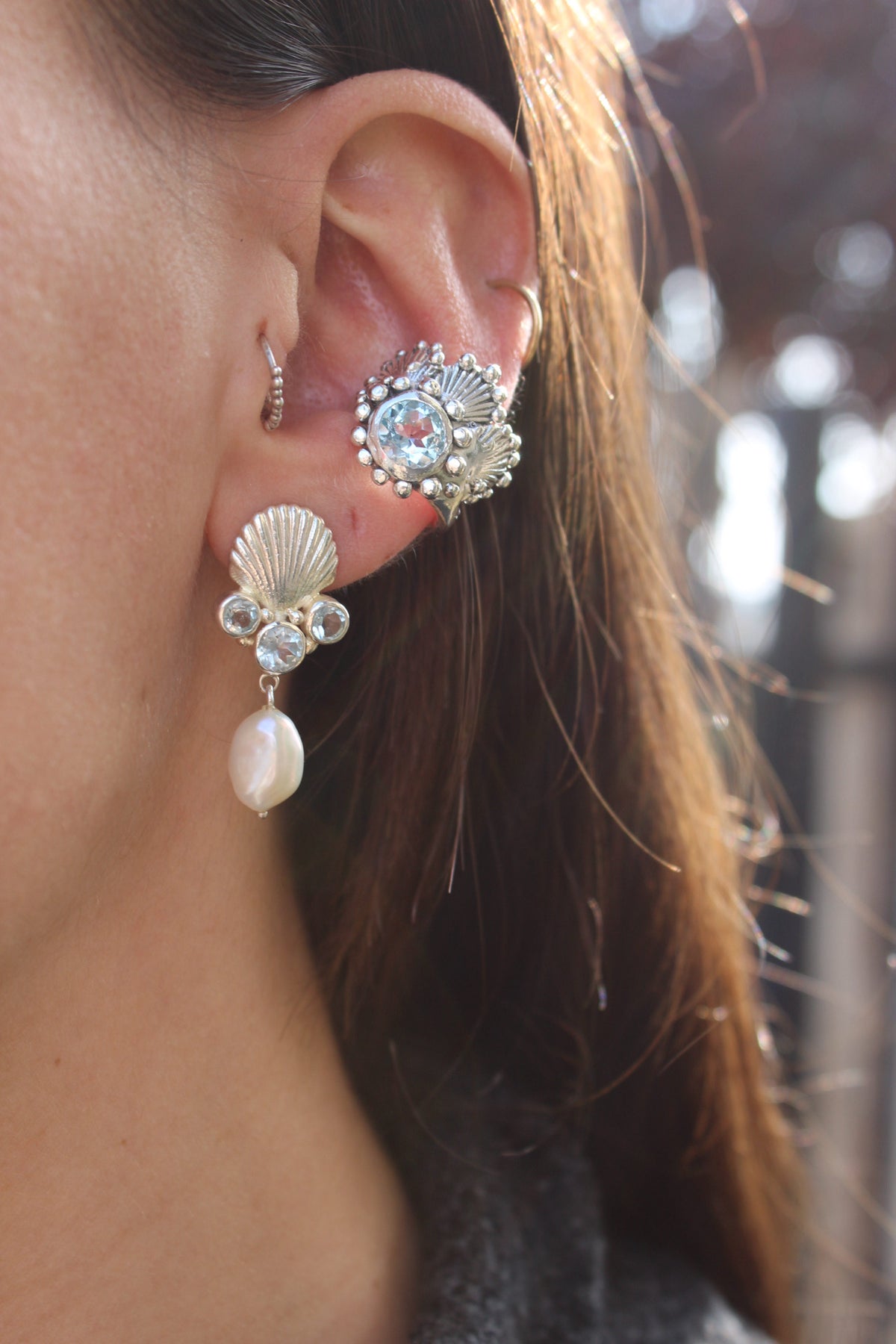 Aro ear cuff triple concha topacio (izquierda)
