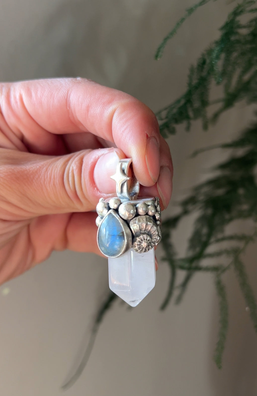 Amuleto cuarzo con labradorita