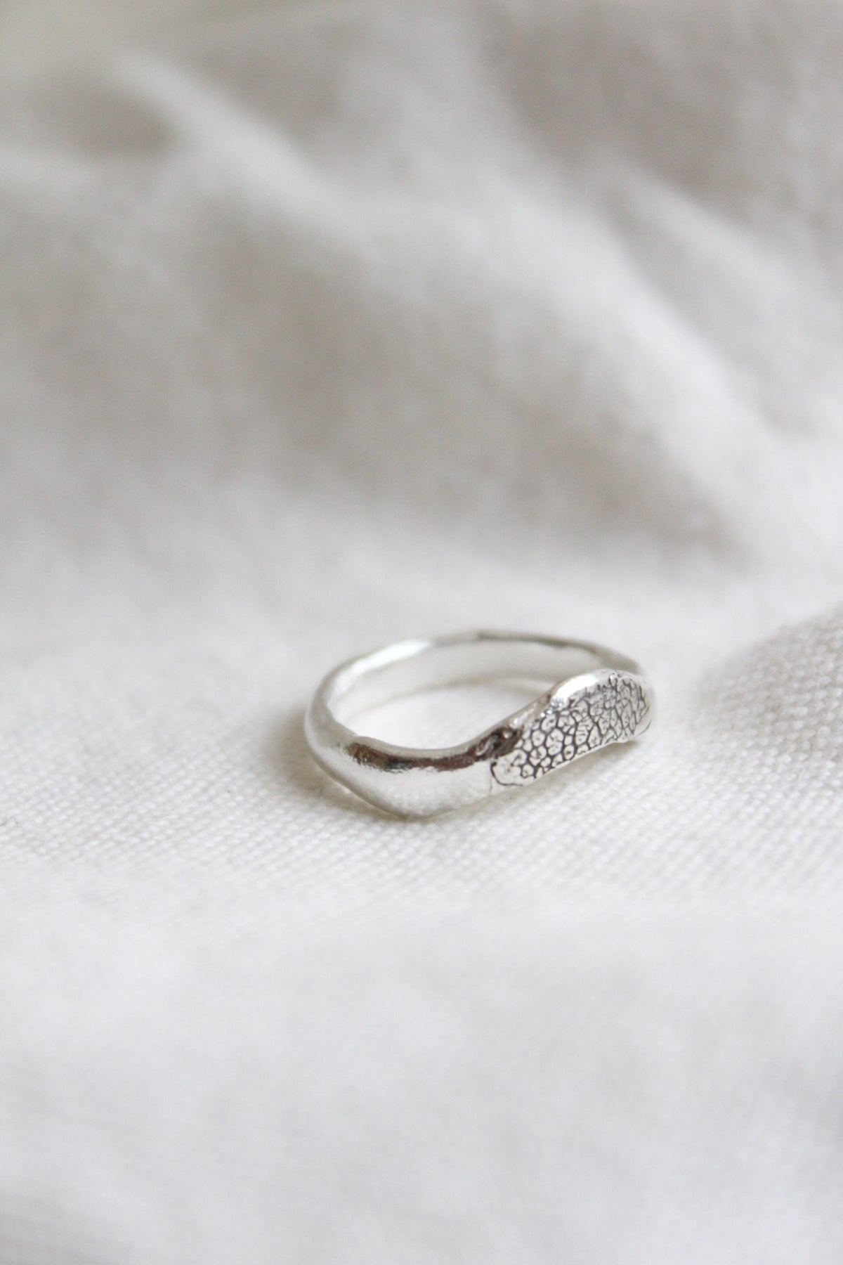 ANILLO HUELLA “OLA”