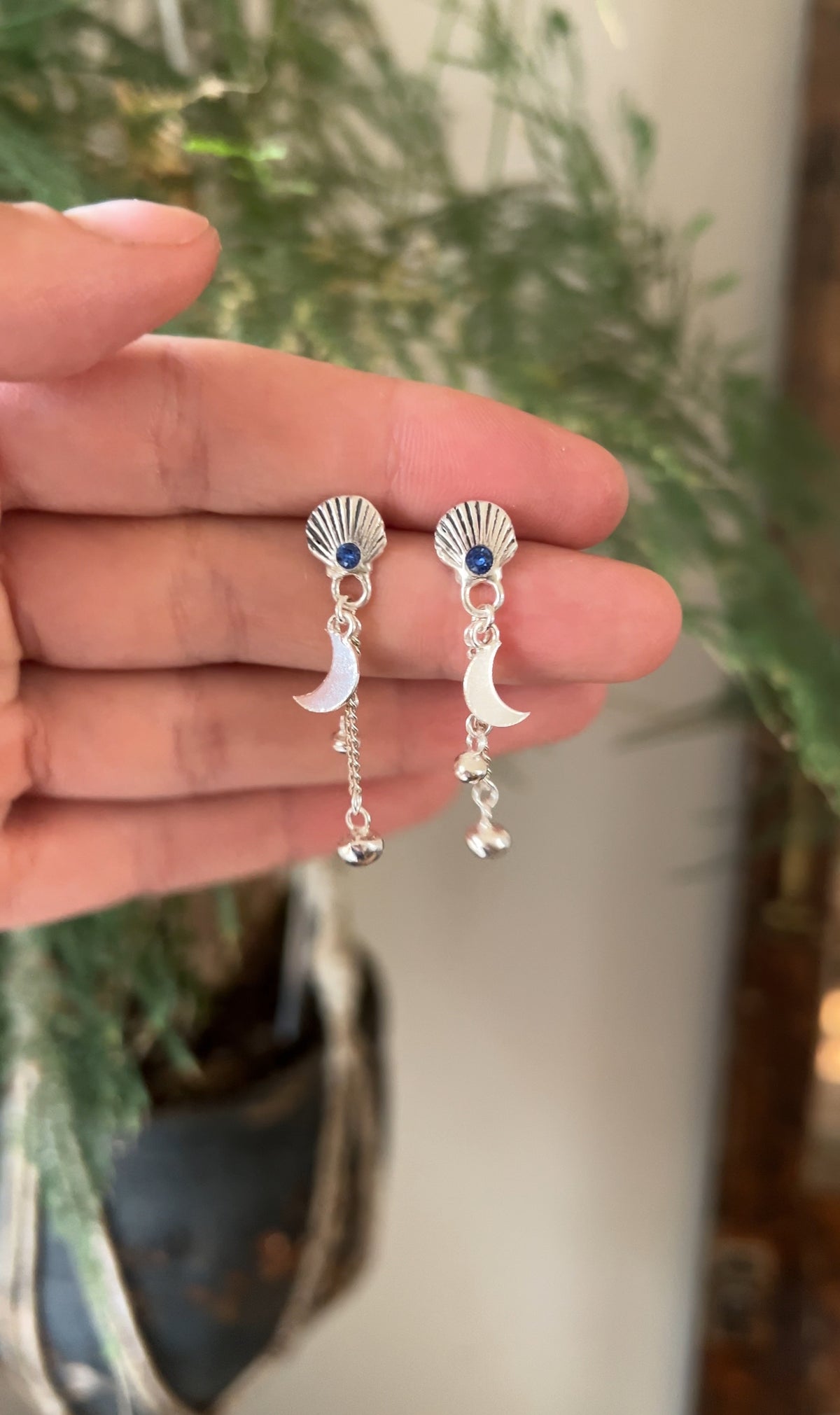 Aros cascada “M” azul (par)