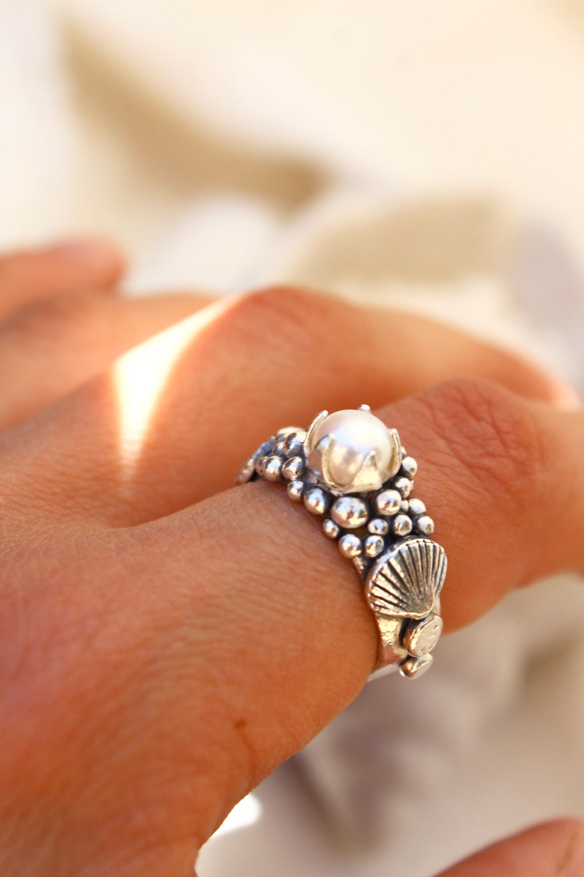 Anillo LA PERLA concha