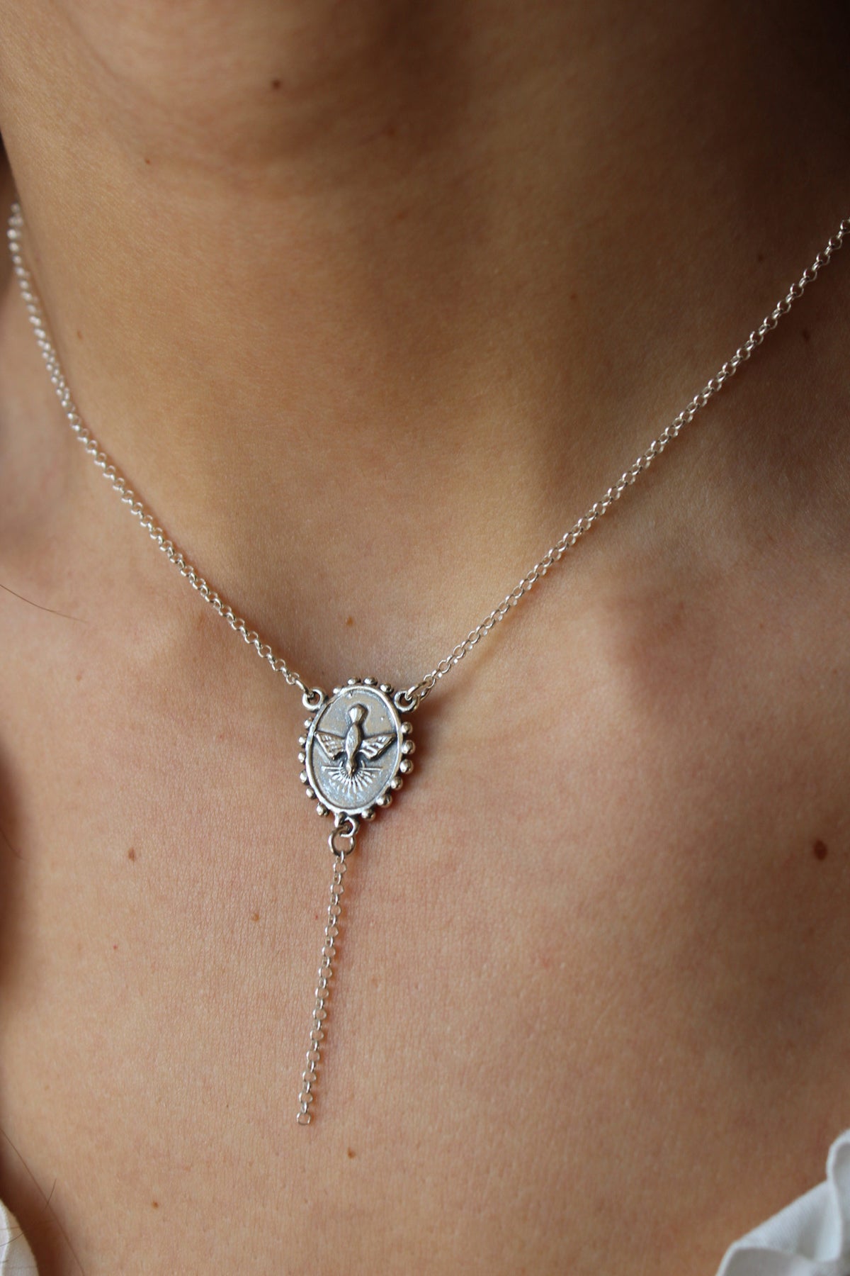 Collar Espíritu Santo cascada