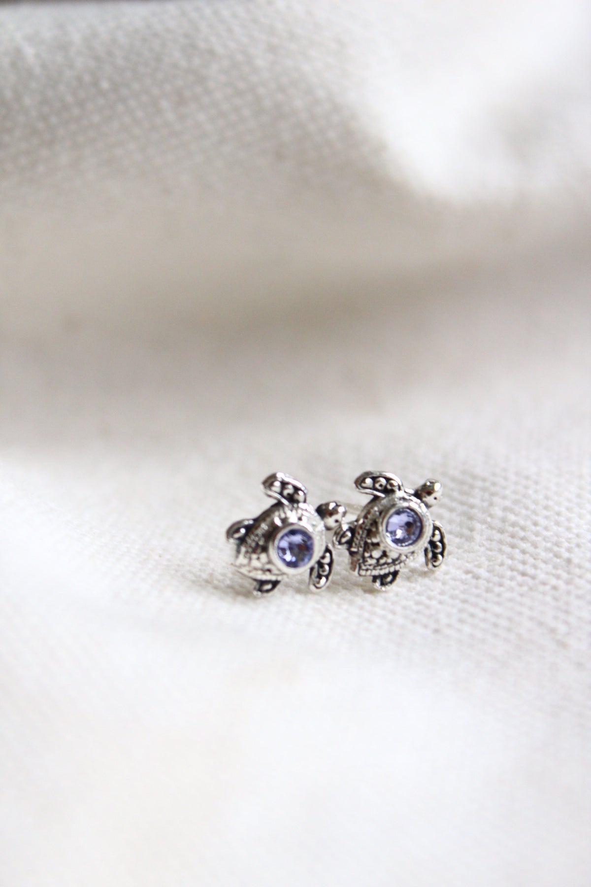 Aros tortu petit cristal lila