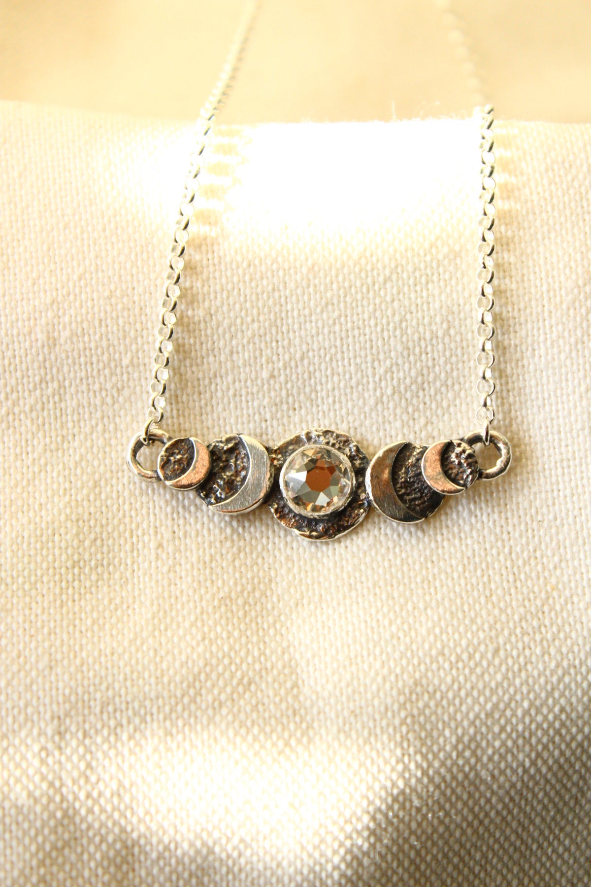 Collar ciclos cristal blanco