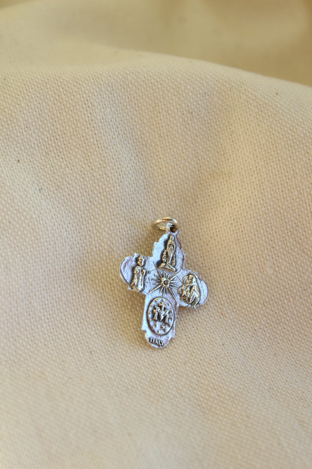 Cruz “elementos”