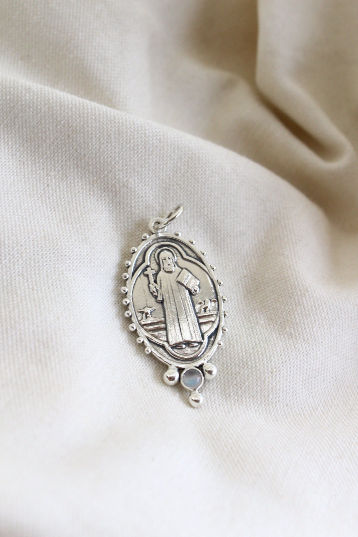 Medallón san Benito