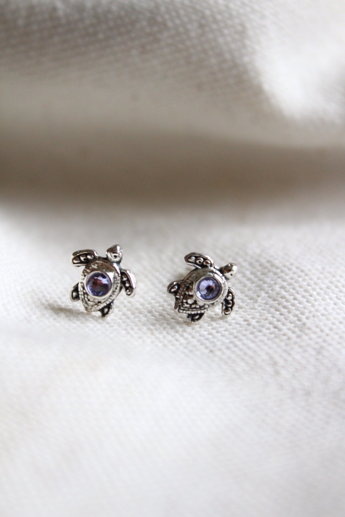 Aros tortu petit cristal lila