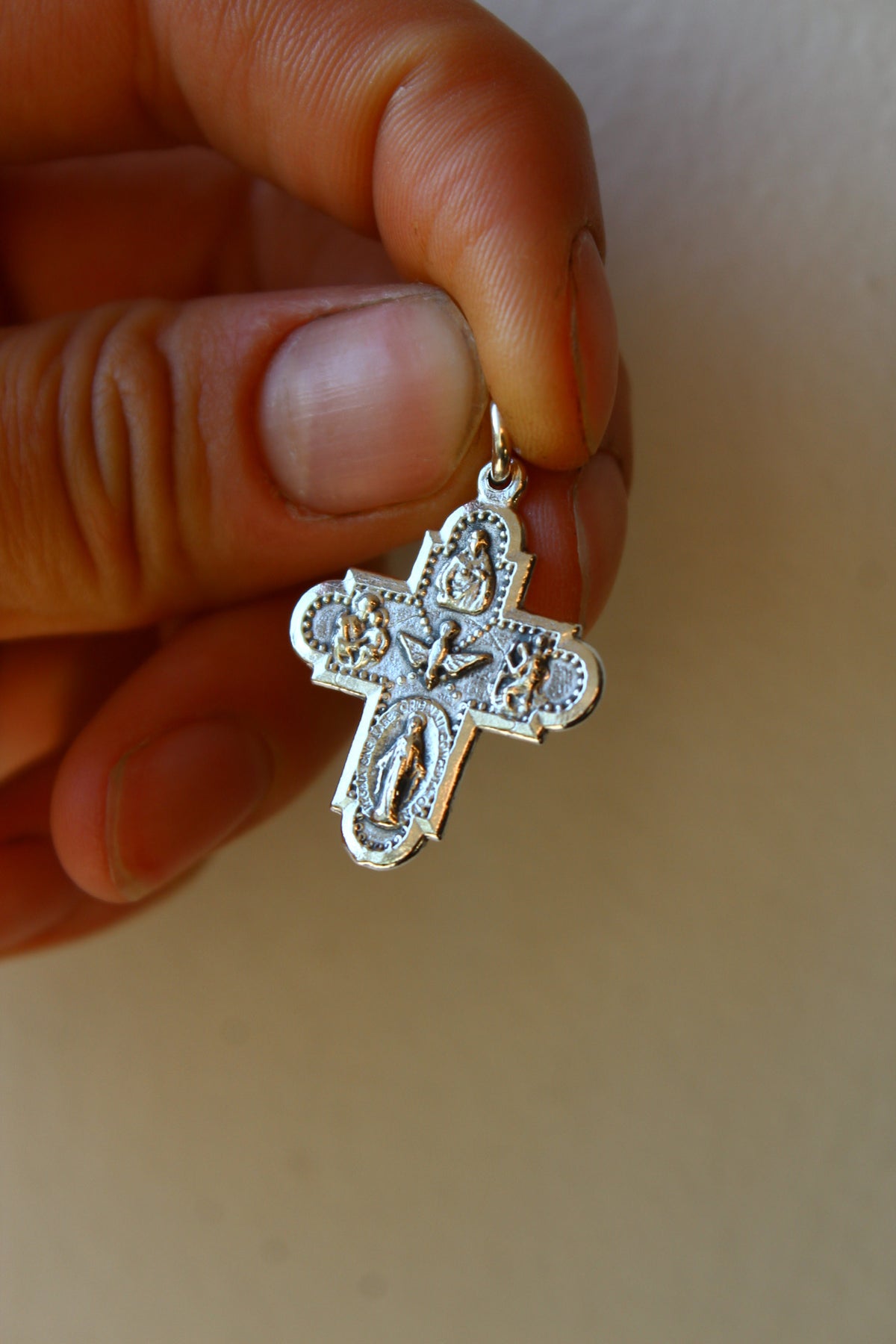 Cruz “elementos”