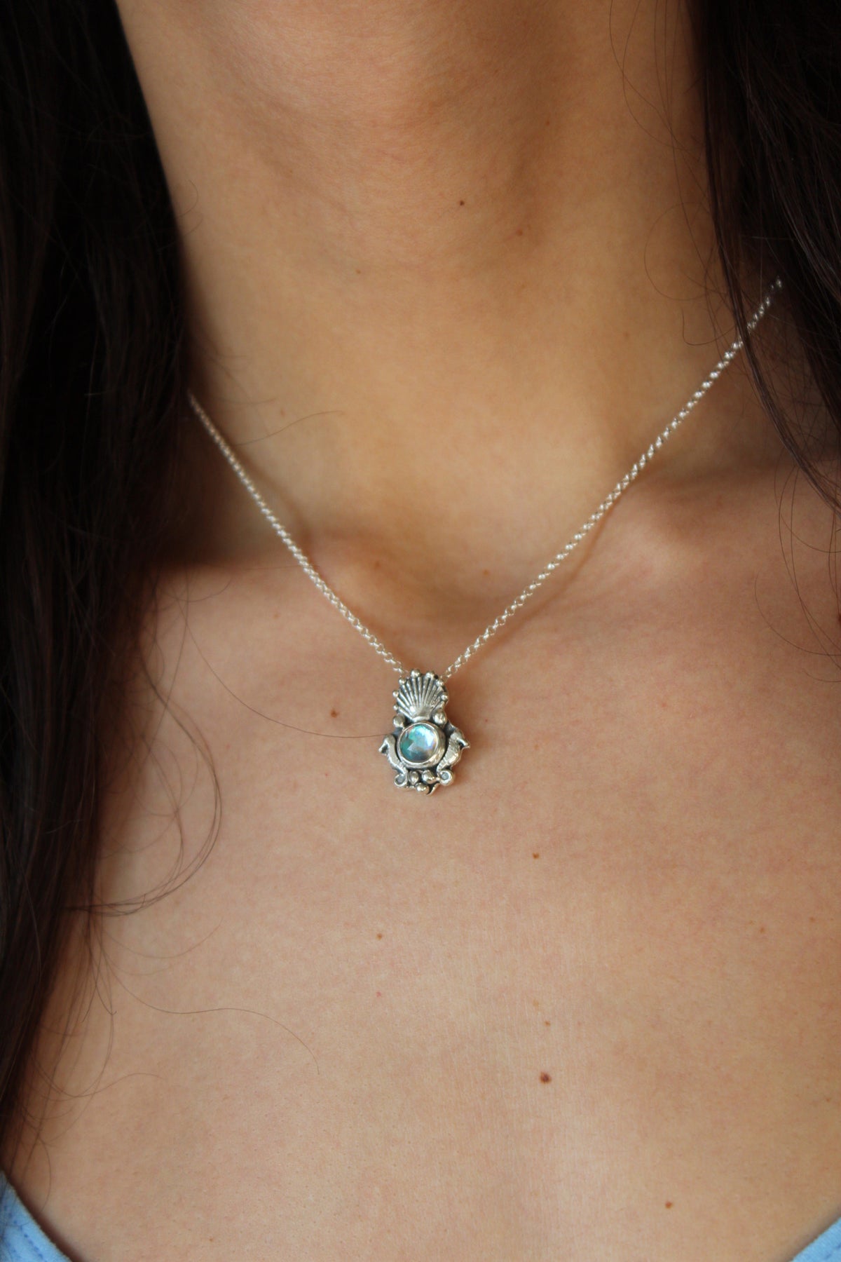 Collar escudo protector cuarzo místico