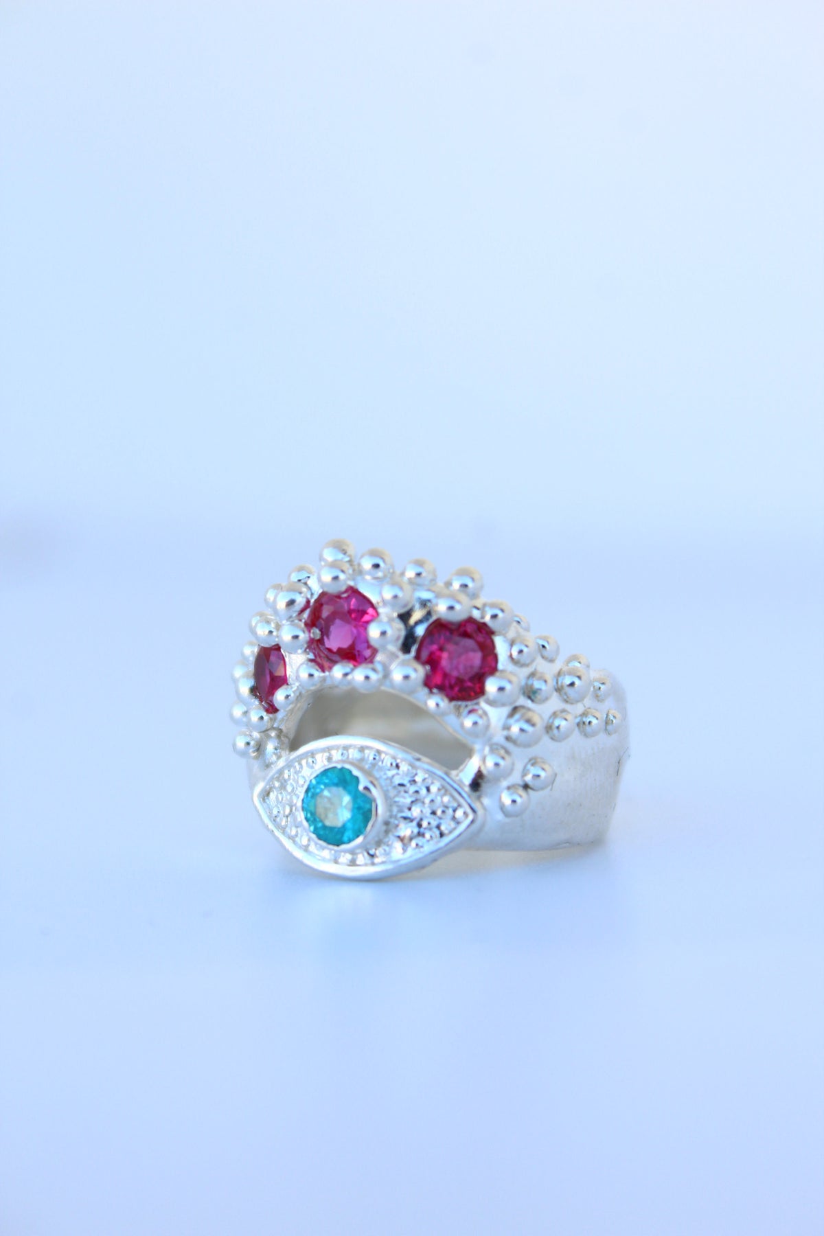 Anillo ojo de Gaudí