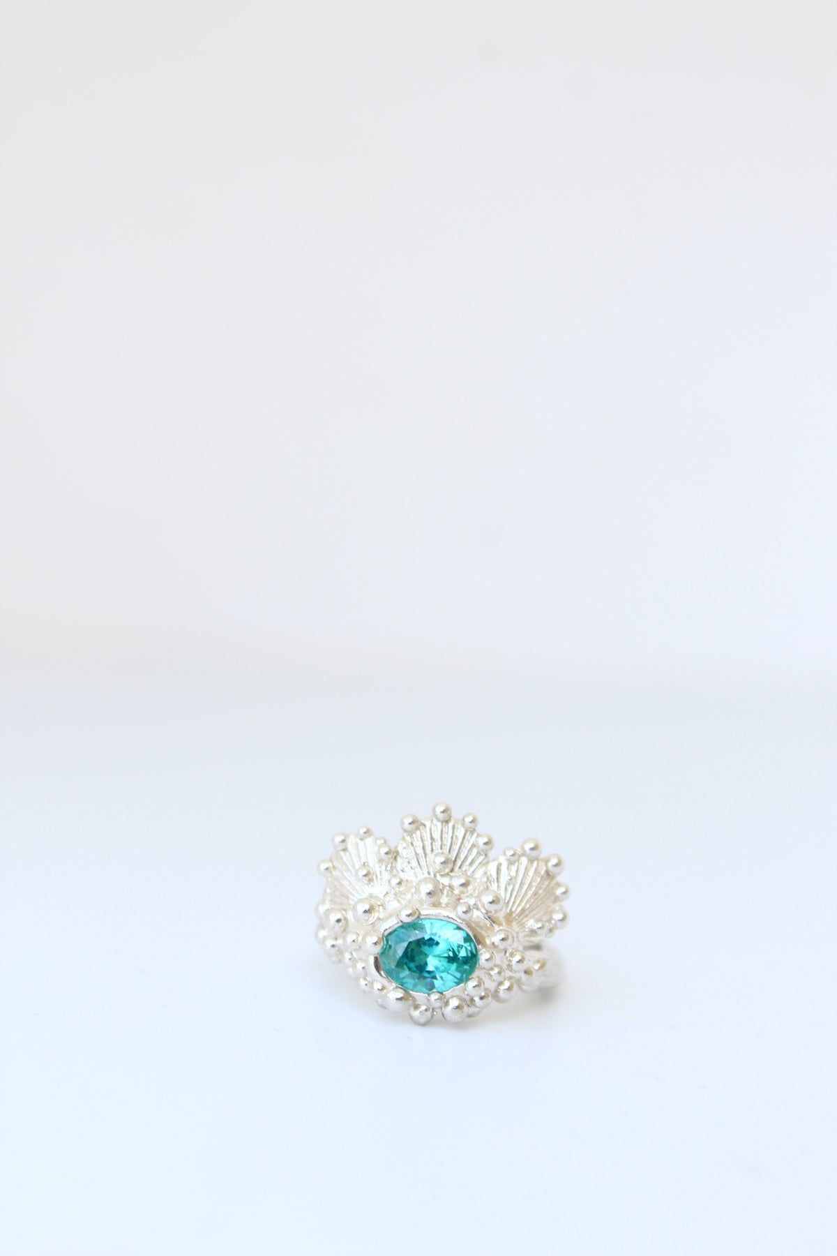 Anillo triple concha ovalado