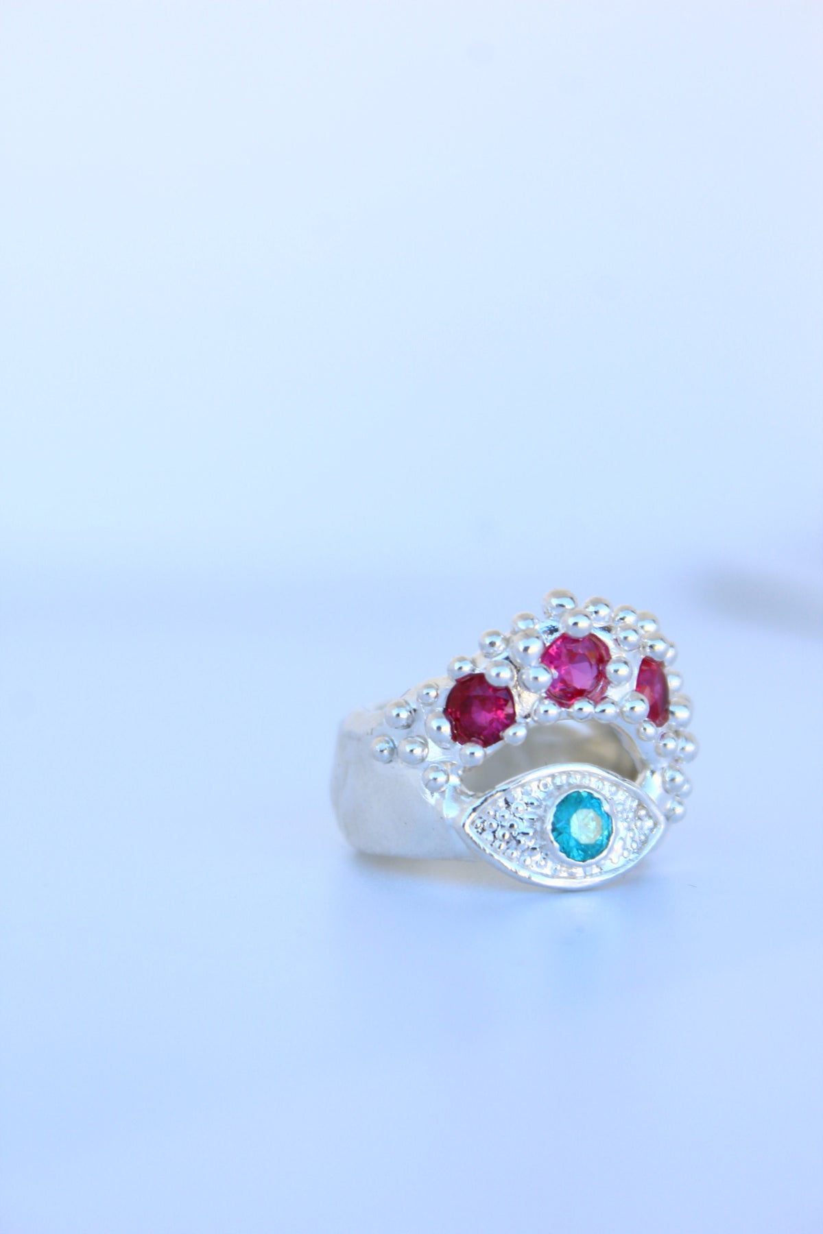 Anillo ojo de Gaudí